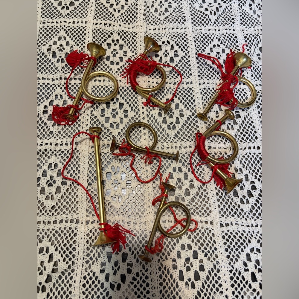 Vintage Miniature Horn Set Christmas Ornament with Red Accents gold brass look
